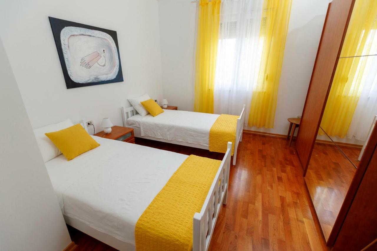 Luxury Villa Castrum Kastela Exterior photo